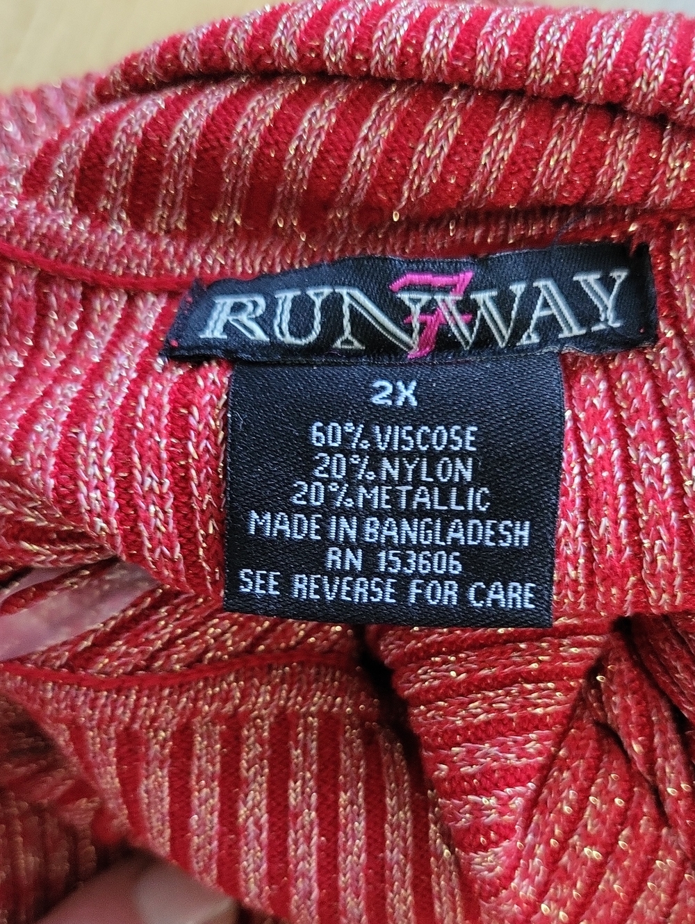 Runway Turtle Neck Sweater Redish Orange With Sparkly Gold Thread Accents.  2X - Picture 5 of 7